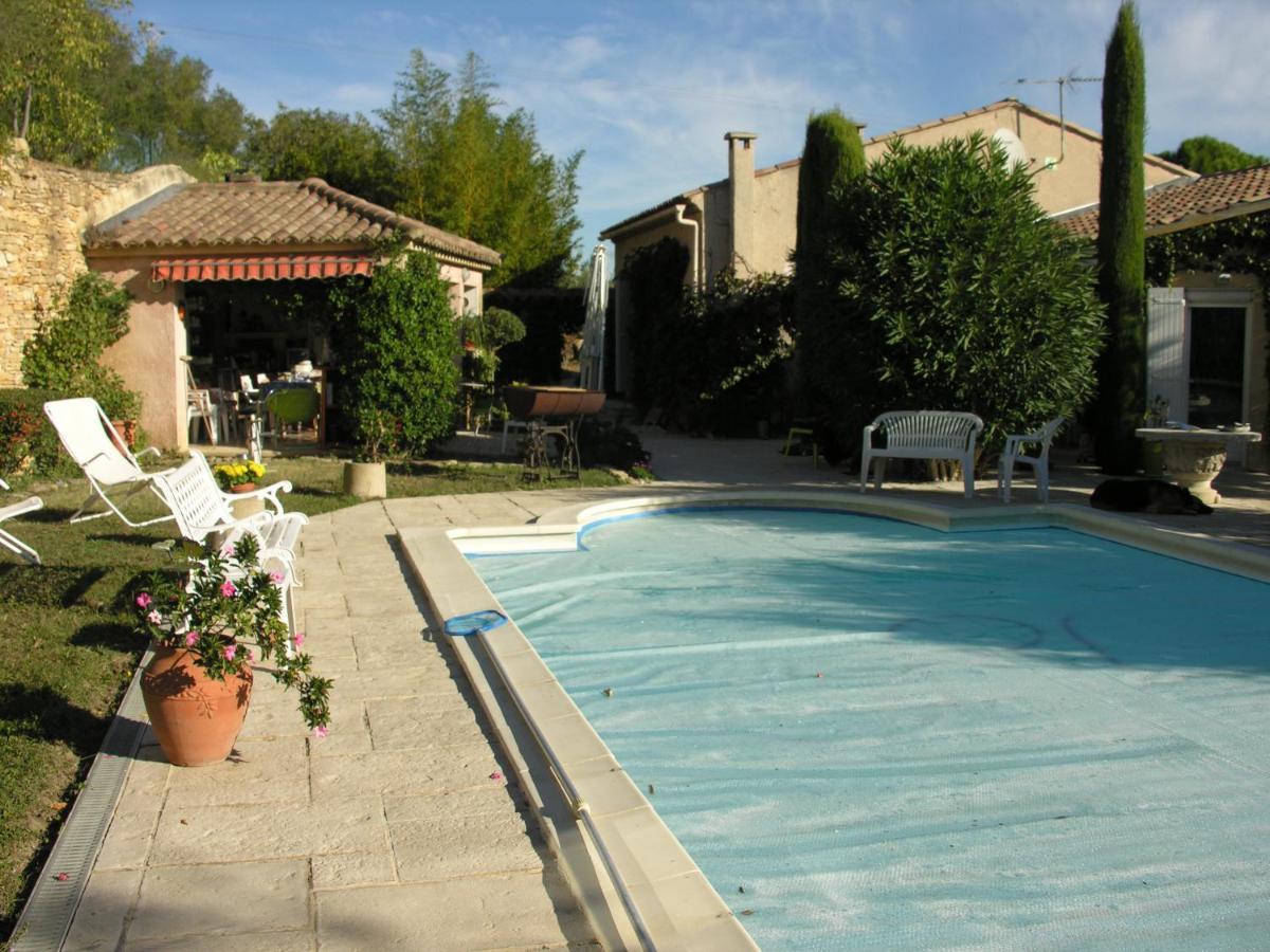 Villa Les Iris Sernhac Esterno foto